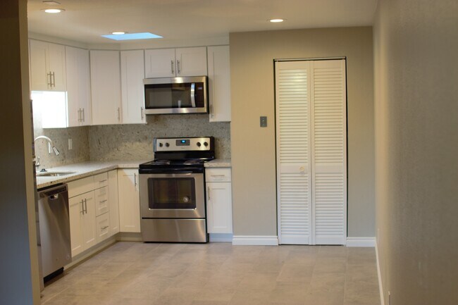 Photo - 4308 Sunset Blvd NE Unit K-3