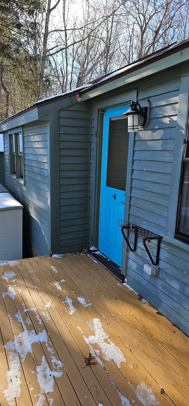 Photo - 571 Merrimac St Unidad 571 rear