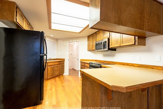 Photo - Three Bedroom Plus Bonus In West Linn - Sunset!