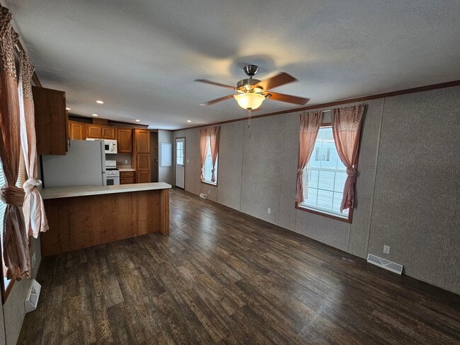 Photo - 119 Rodeo Dr