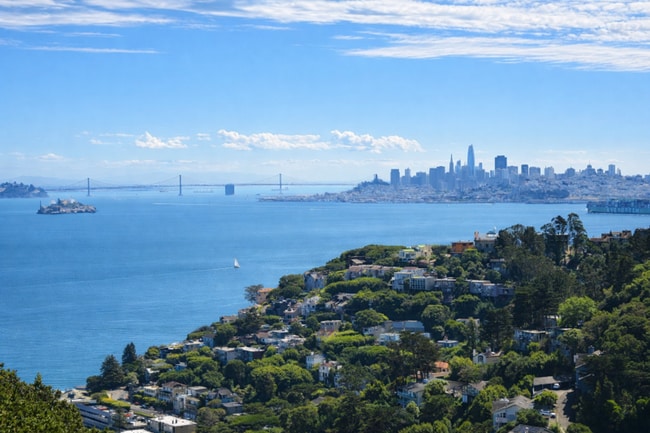 Building Photo - Pros127-129 Unit Pros27