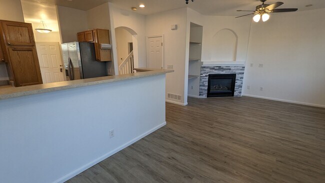 Photo - NICE 3 BDRM, 3 BATH, 2-CAR GARAGE + CLUBHO...