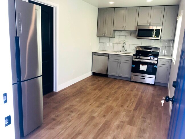 Photo - 11546 Segrell Way Unidad 11546A