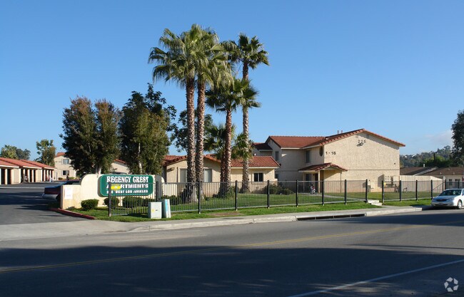 Regency Crest Apartments - Regency Crest Apartments
