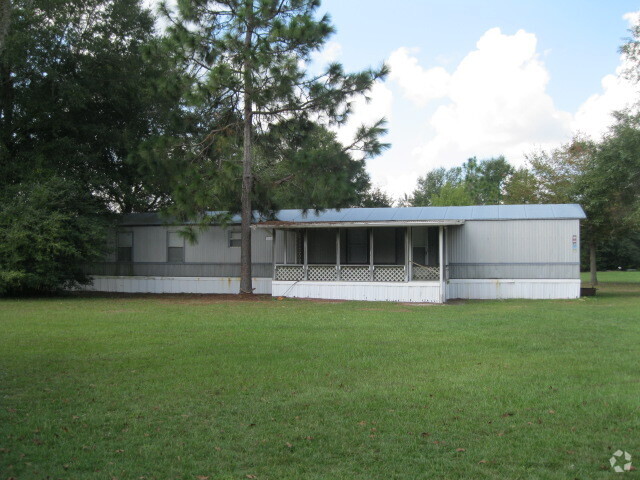 Building Photo - 184 Oak Wood Cir NE Rental