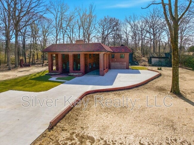 Building Photo - 2113 W Madison Ave Unit C