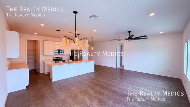 1403 Sterling Pointe Dr