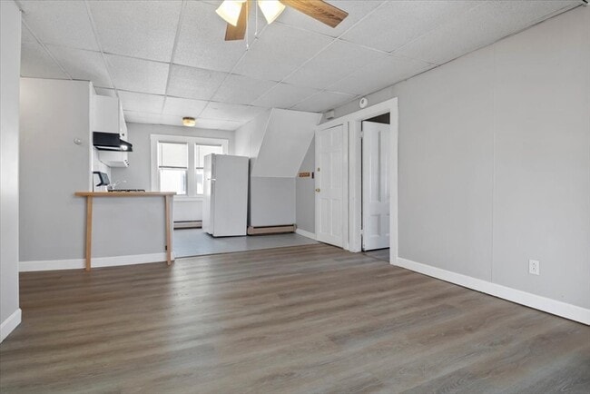 Building Photo - 53 Cranch St Unit 3