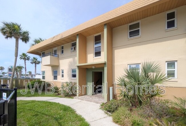 Building Photo - 227 15th Ave N Rental