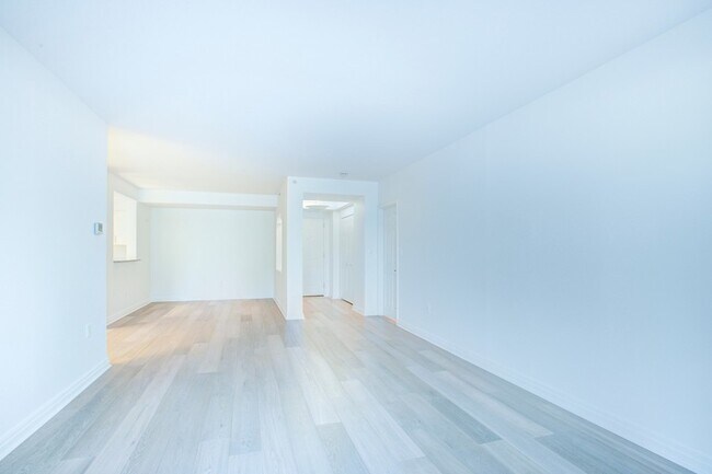 Photo - 2301 N St NW