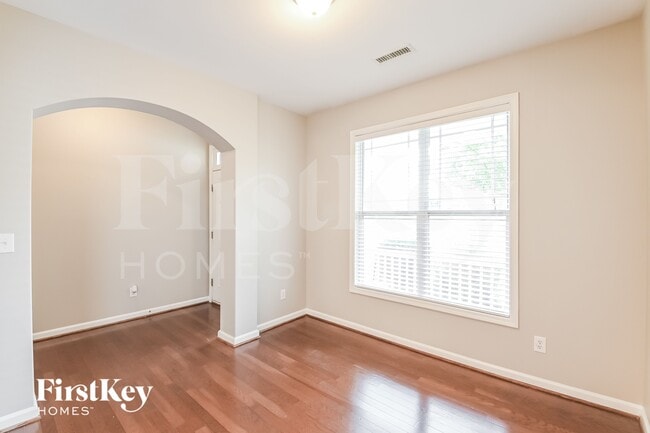 Photo - 1020 Bridlemine Dr