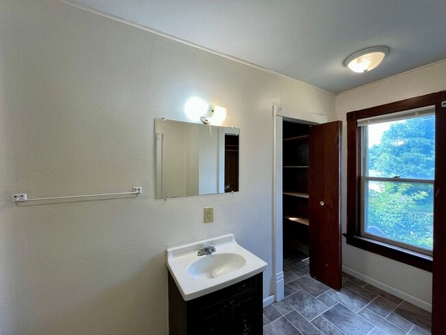 Photo - 1202 Prospect Ave Unit Lower