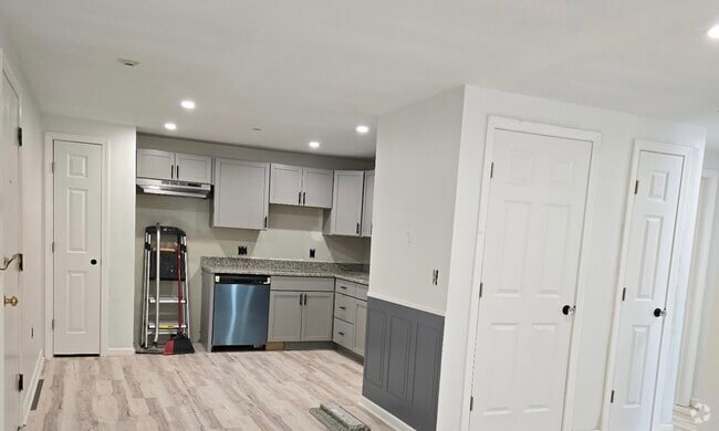 Building Photo - 2200 White Cedar Blvd Unit 2200 Rental