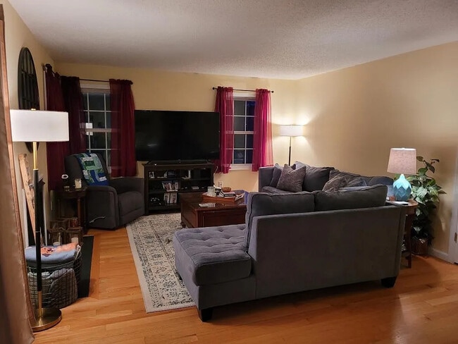 Photo - 1701 Sky View Dr