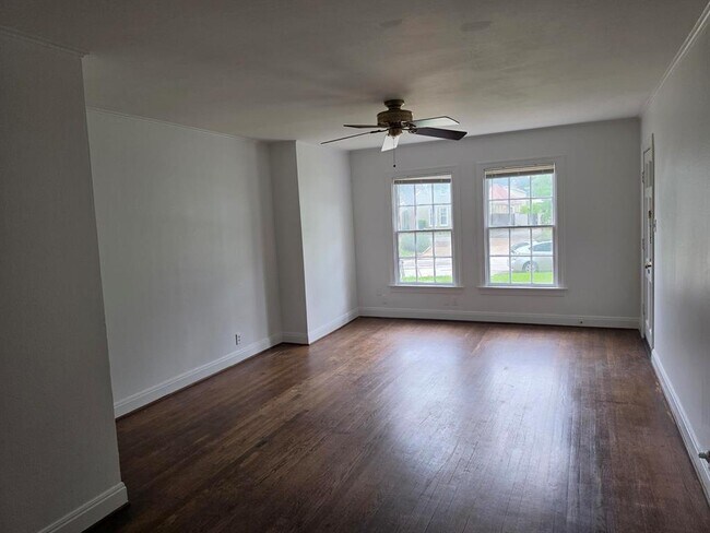 Photo - 1401 Hartford Rd