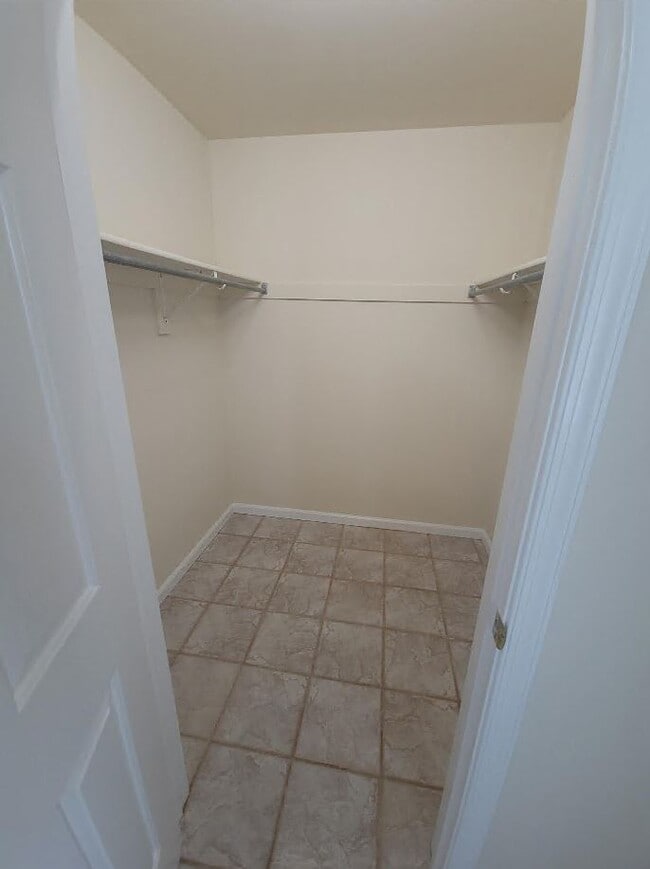 Photo - 499 Upland St