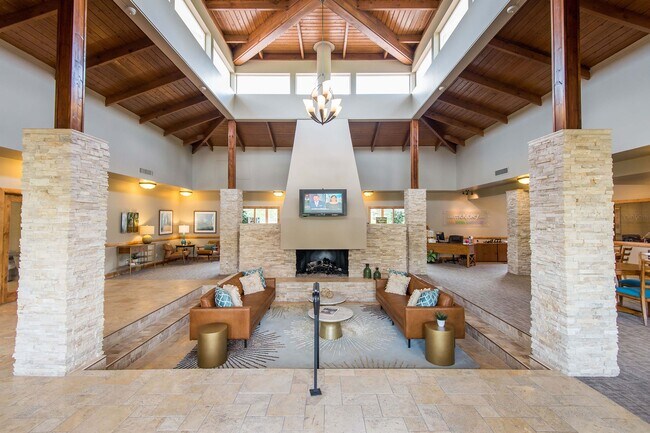 Photo - Golfside Lake