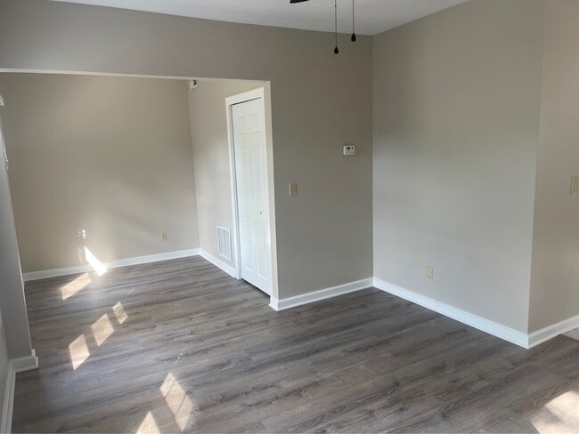 Photo - 855 Jefferson Ave Unit Up