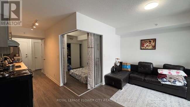 Photo - 1 Falaise Rd Unité 206