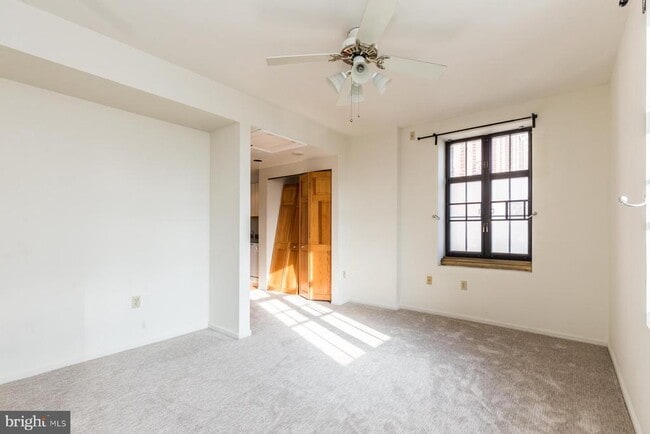 Photo - 1601 Spring Garden St Unit 501