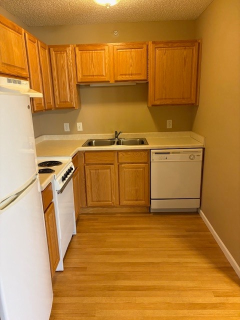 Cocina de estudio - Windsong Apartments