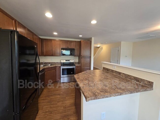 Photo - 545 Song Sparrow Ln