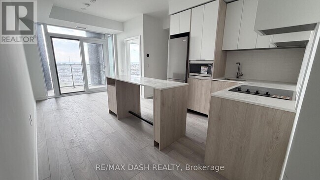 Photo - 1007 The Queensway Unité 1707