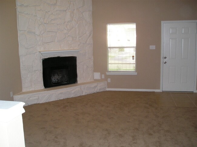Photo - 5810 Twisted Pine Ct Unit B