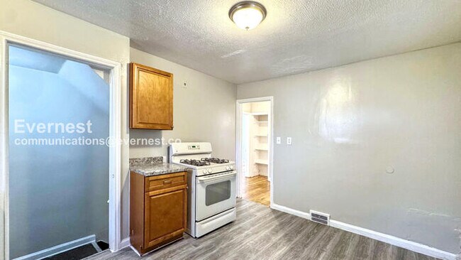 Photo - 4375 Guilford St