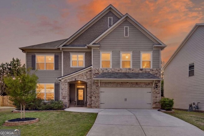 Photo - 205 Orchard Trail