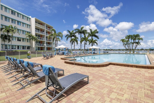 Waters Pointe