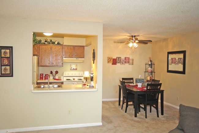 Photo - Lakes Of Greenbrier