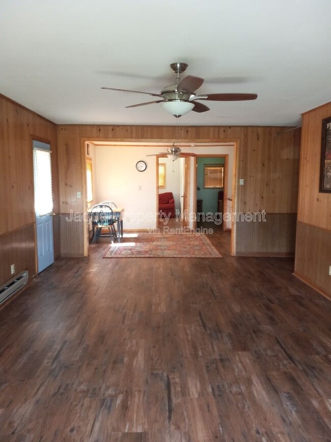 Photo - 44361 66th St