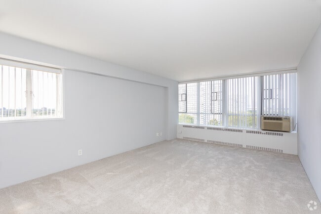 Lake Meadows Apartments