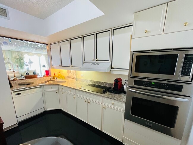 Photo - 8855 Collins Ave Unit 9E