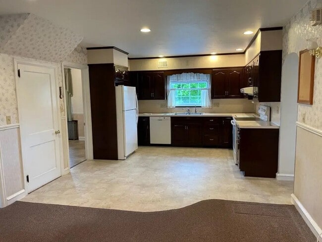 Photo - 3409 Division Hwy