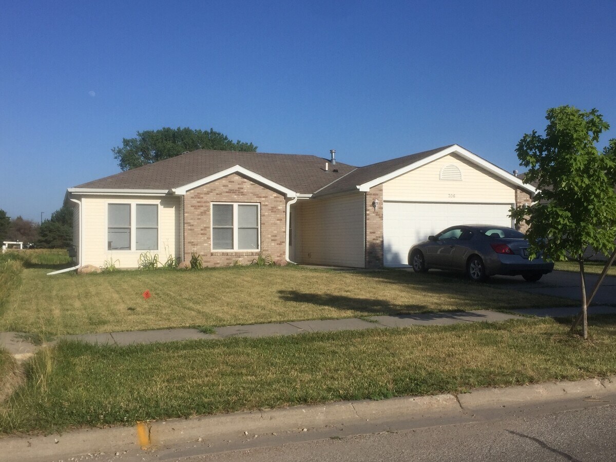 Cute Ranch Style Home Near Capitol Beach - Cute Ranch Style Home Near Capitol Beach
