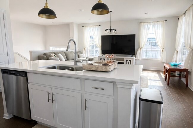 Photo - 49773 Lantern Way