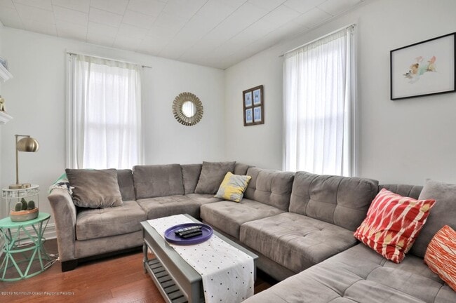 Photo - 99-2 Atlantic Ave Unit 99 Atlantic - 2 Upstairs