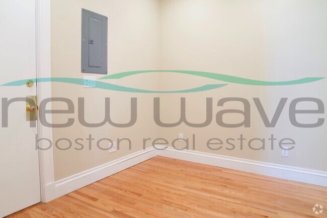 Building Photo - 1111 Boylston St Unit 43 Rental