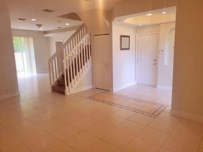 Photo - 6639 Hidden Cove Dr
