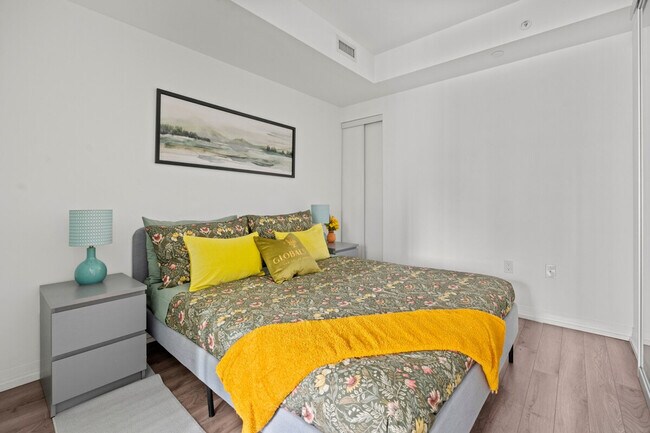 Photo - 251 Jarvis St Unit SI ID1540712P