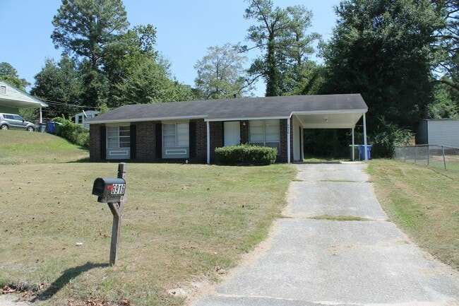 Building Photo - 6916 Bradshaw Dr Rental