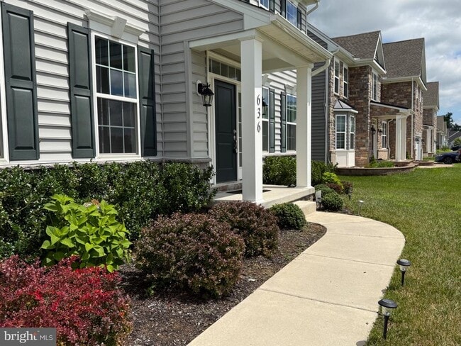 Photo - 636 McCracken Dr