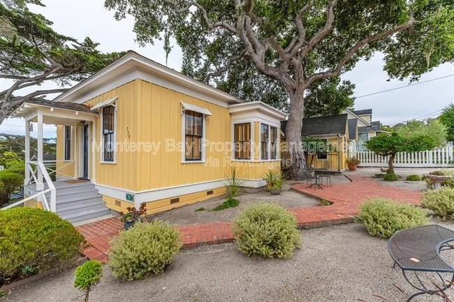 Building Photo - 759 Lighthouse Ave