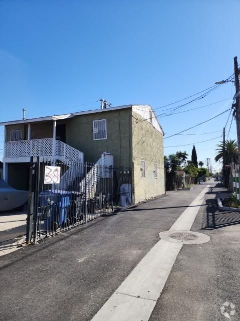 Building Photo - 1124 E 40th Pl Rental