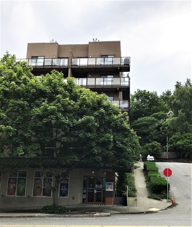 Building Photo - 701 Galer St Unit 304