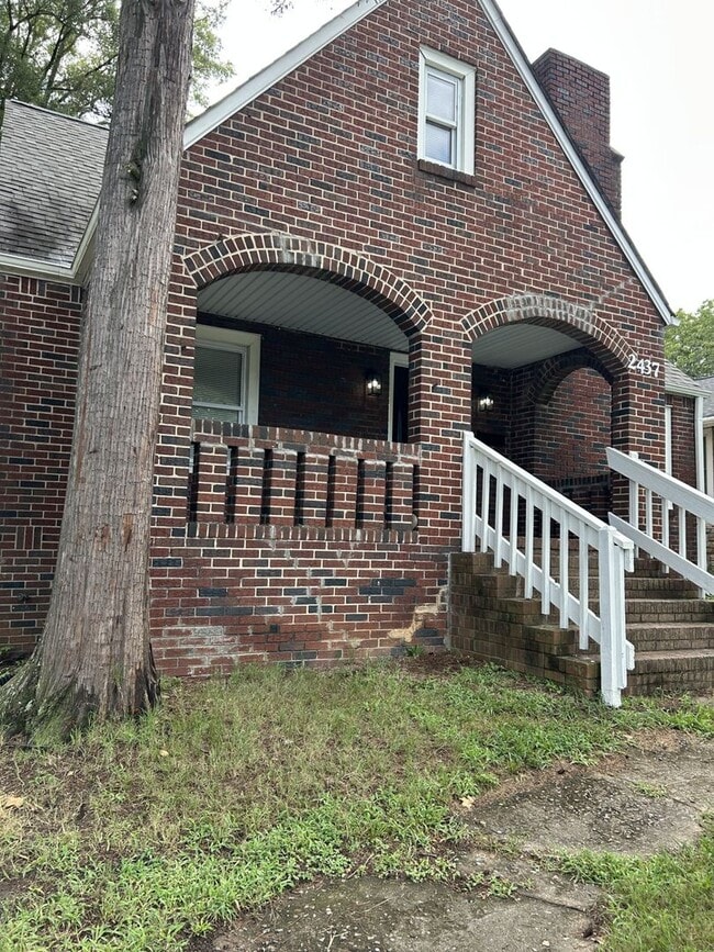 Building Photo - 2437 N Patterson Ave Rental