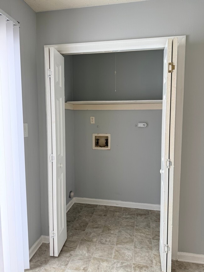 Photo - 15 Ferguson Dr