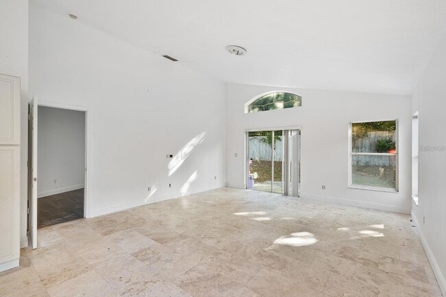 Photo - 608 Bridge Creek Blvd